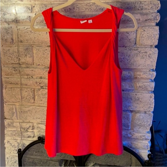 GAP Women’s Softspun Twist-Knot Tank Top in Color Rosehip Size Small - Picture 3 of 7